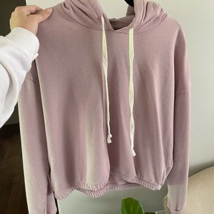 AE Cropped Hoodie